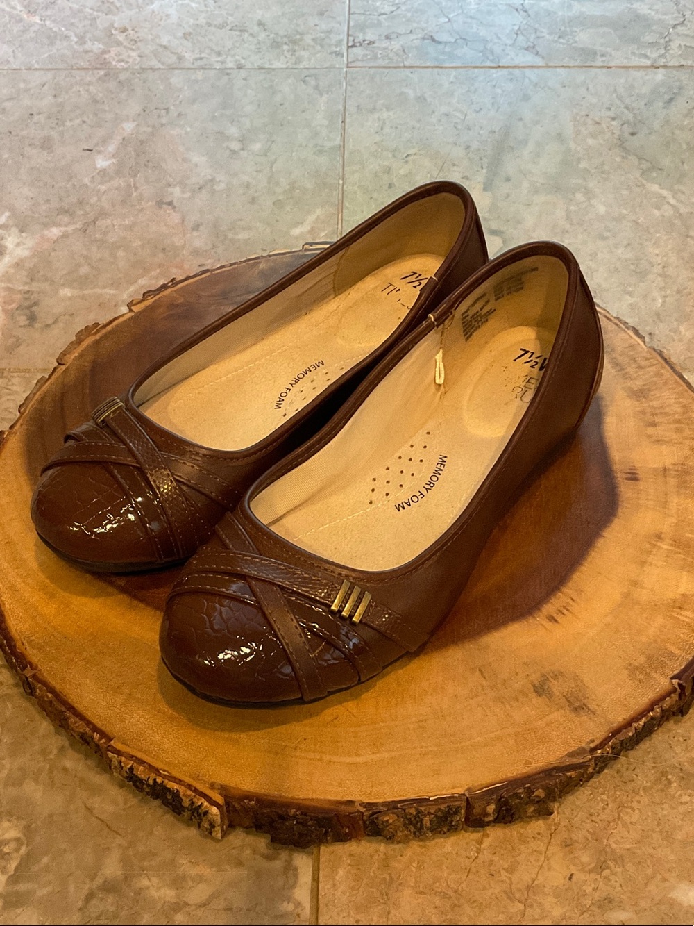 Time and Tru Brown Patent-Trim Ballet Flats